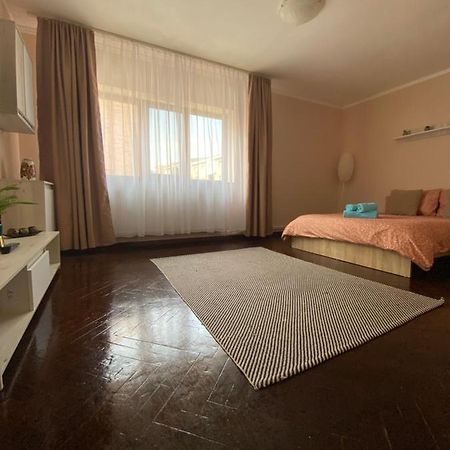 Apartament Leya Apartment Deva Exterior photo